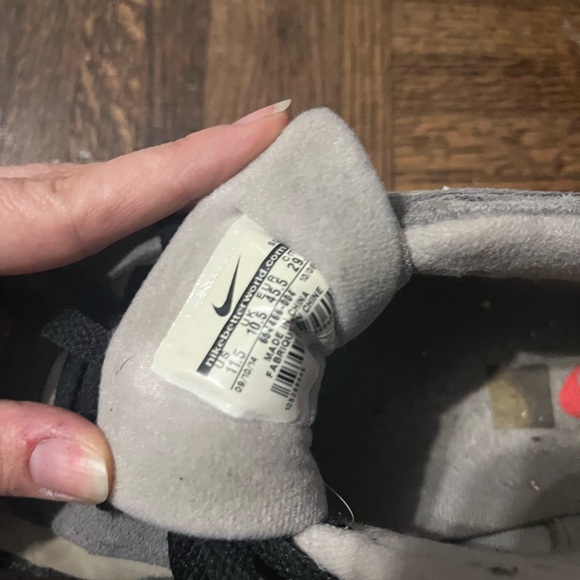 Nike Airs. - Picture 4 of 4